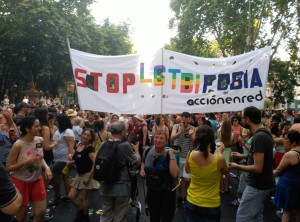 Pancarta de Acción en Red en la Manifestación del Orgullo LGTBI de 2015